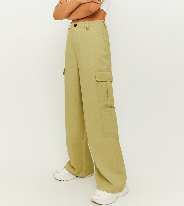 Široke pantalone slika